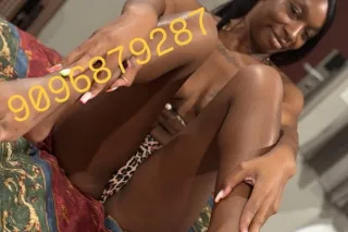 NEW IN TOWN💋👸🏿CUM SEE ME 👅💦 - Image 3